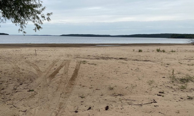 Longtown Cabin | Waterfront with Sandy Shores!