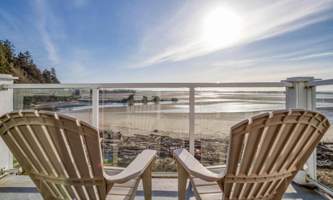 Lincoln City House | Waters Edge 407