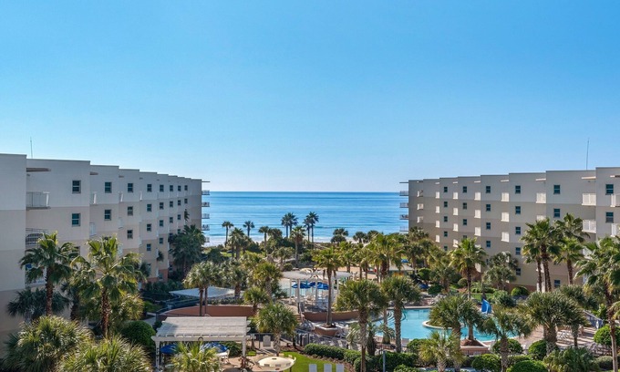 Fort Walton Beach Condo | Waterscape C601, Amazing Gulf View! 2K Beds, Xbox, Netflix, Beach Setup
