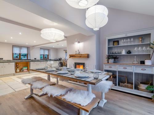 Knaresborough House | Waterside House