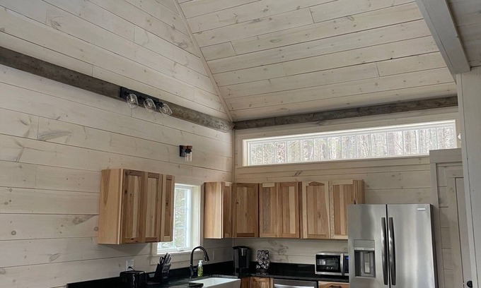 Campton Ski Chalet | Waterville Estates New, Charming Pine Chalet, sleeps 8 includes 2 passes
