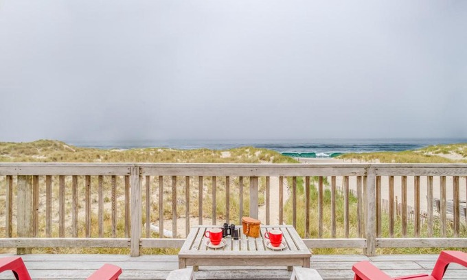 Pacific City House | Wave Catchers - Meredith Lodging