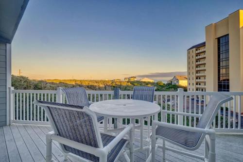 Indian Beach House | WAVE Reviews