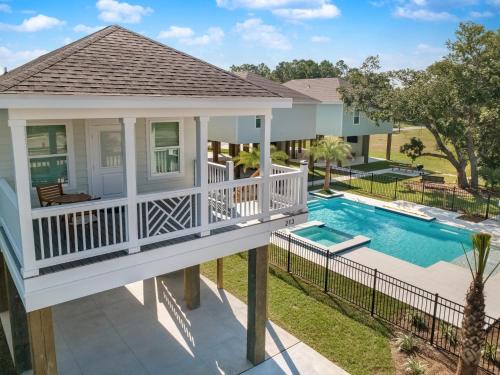 Waveland House | Waveland Beach Cottage 213