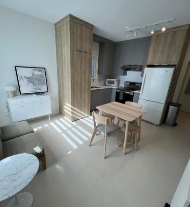 East Side House | Waverley Guest Room in Vancouver