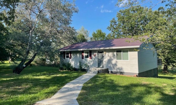 Waynesville House | Waynesville 3 Bedroom home, 8 minutes from base
