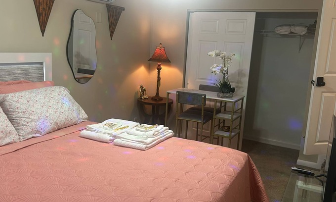 Palm Beach - West Palm Beach House | We ensure the Safety and your comfort.