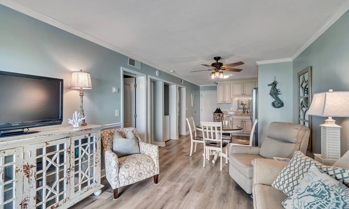 Alabama Gulf Coast Condo | We're just waiting for you! Waves, Sand and Fun in the Sun 🌞