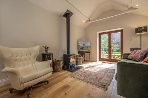 Palgrave House | Weavers Mark Cottage