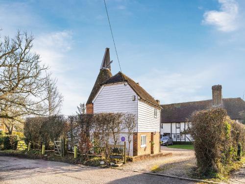 Abbess Roding House | Weaversden Oast