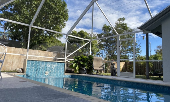 Wellington House | WEF, 3 Bedroom 3.5 bath wellington home just min to show grounds