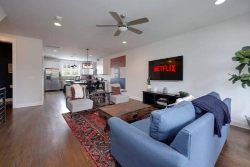 South Nashville House | WeHo Nashville Home, Geodis Park, Private Movie Theater! 10min to Broadway! Sleeps 10!