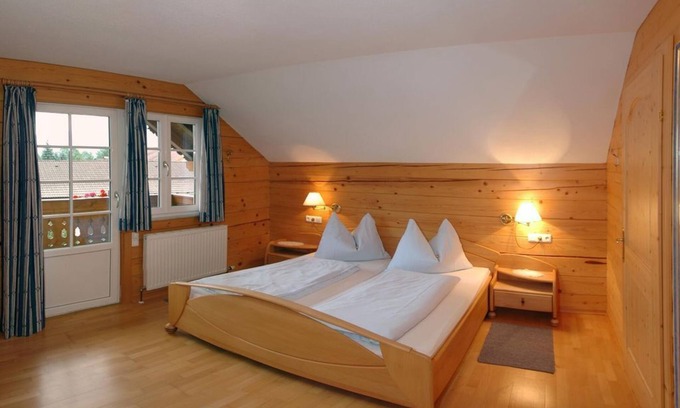 Weissenbach Apartment | "Weißenbach" - App./3 bedrooms/shower, WC - Gästehaus Hartweger
