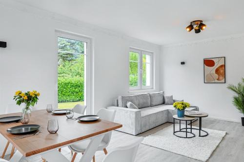Glinde House | Weißes Einfamilienhaus in Vabali Nähe