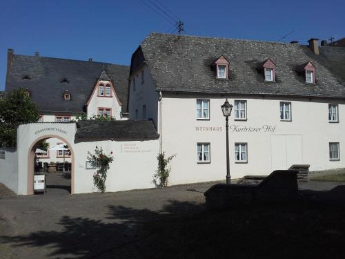 Leiwen Hotel | Weinhaus Kurtrierer Hof