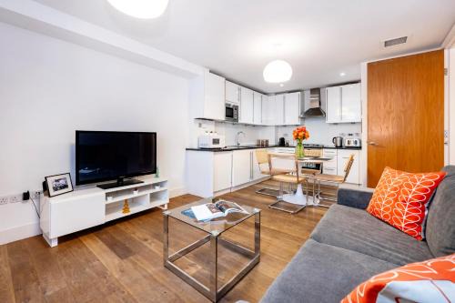 Holborn and Covent Garden Apartment | Welcome London - New Oxford Street