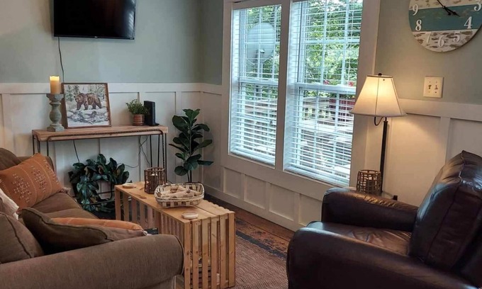 Mountain City House | Welcome to Black Rock Hideaway, a secluded home near Clayton, GA.