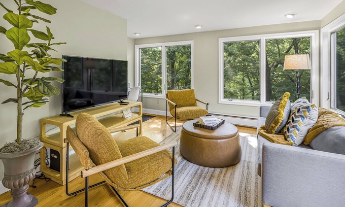New Hope House | Welcome to Cabin Chic @NewHopePA