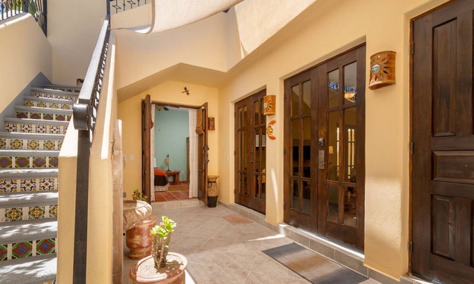 Nopolo House | Welcome to Casa Libélula, a peaceful and charming 2-bedroom home located in the heart of the scenic