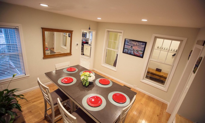 Plymouth House | Welcome to Casa Mayflower n5 minutes walk to Plymouth Rock