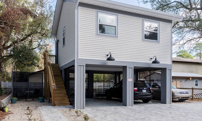 Bluffton Apartment | Welcome to charming Old Town Loft, a delightful vacation rental property nestled in the heart of historic Bluffton, SC