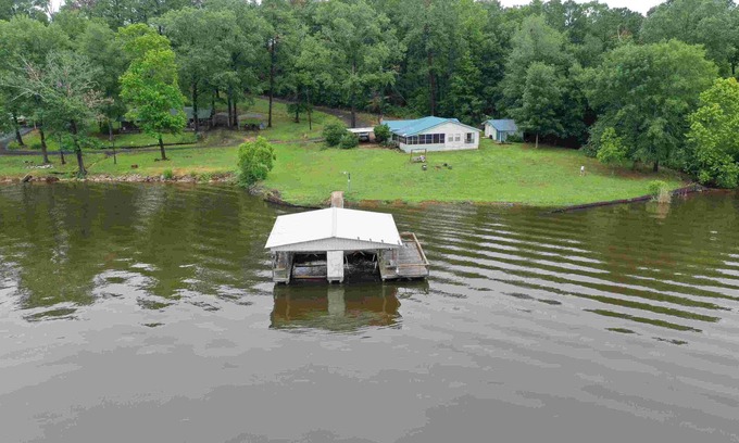 Negreet House | Welcome to Joie de Vivre Lake House at Toledo Bend