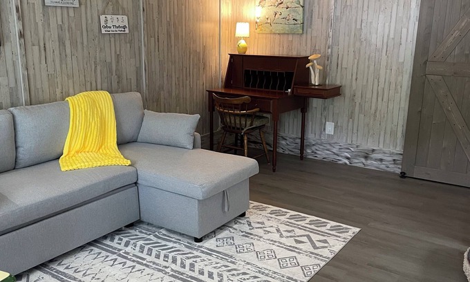 Franklin House | Welcome to Little Creek Ranch - Your Cozy Franklin Getaway