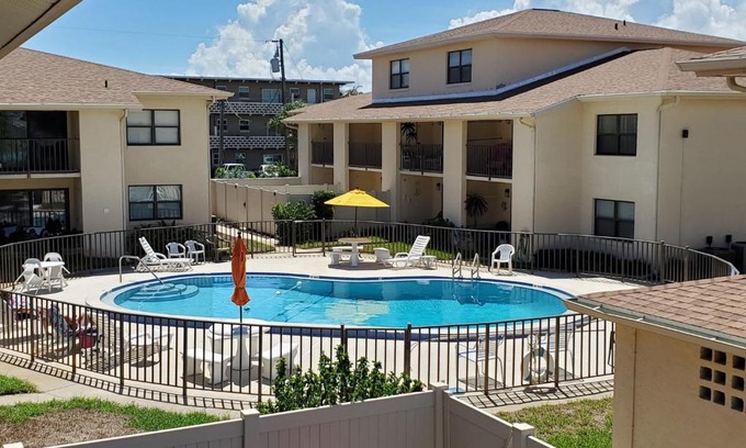 Daytona Beach House | Welcome to Oasis #21 Your Coastal Retreat in Daytona Beach Shores-Walk To The Beach