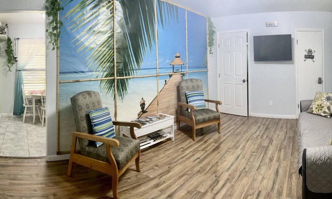 Aransas Pass House | Welcome to our Little Minnow! Perfect for beachgoers, fishermen, and vacation!