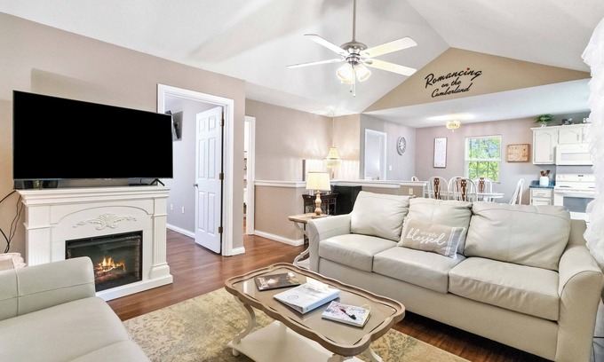 Sloans Valley House | Welcome to “Romancing On Lake Cumberland” – Your Perfect Romantic Getaway!