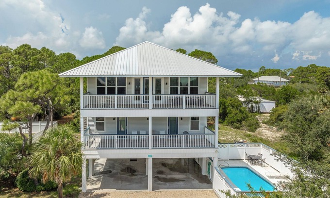 St. George Island House | Welcome to Shore to Please!