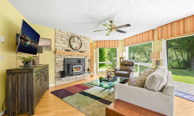 Welches Condo | Welcome to the Fairway Forest Retreat – Your Mt. Hood Escape!