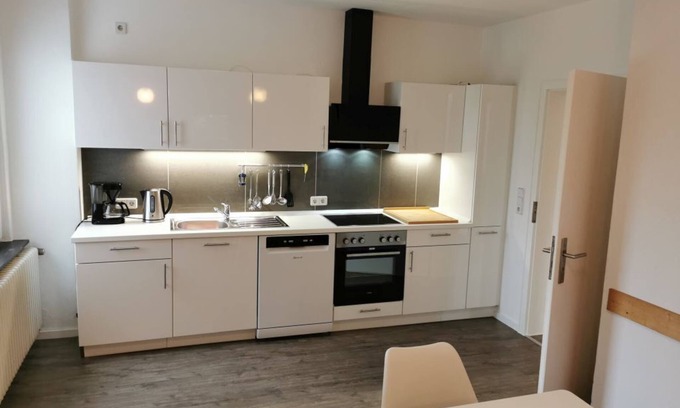 Kesselheim Apartment | Welcome to the GUEST HOUSE - KOBLENZ apartment on the upper floor
