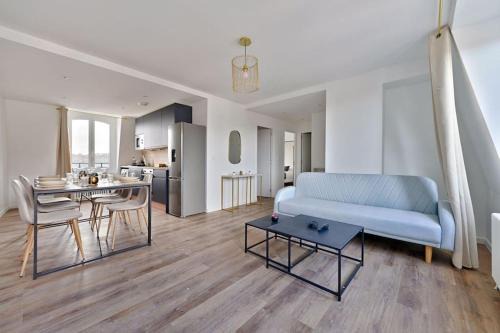 Marly-le-Roi Apartment | Welcome To The Lola House