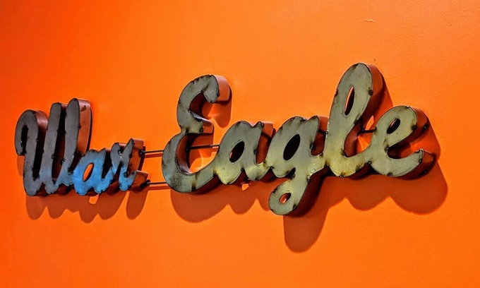 Lee County House | Welcome to The TIGERDEN, your Auburn University retreat located just 20 minutes from Auburn!