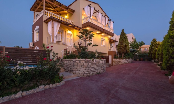 Sfakaki Villa | Welcome to villa Apollon! Explore the authentic and traditional Crete!