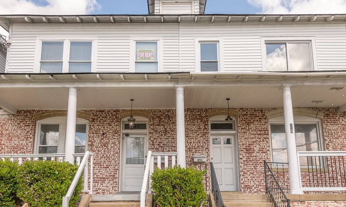 Newport News Apartment | Welcome to Your Home Away from Home
