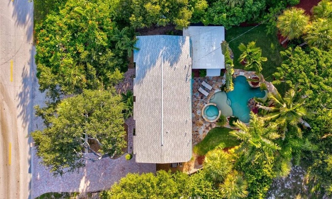 Silver Shores House | Welcome to your tropical oasis steps from the beach!