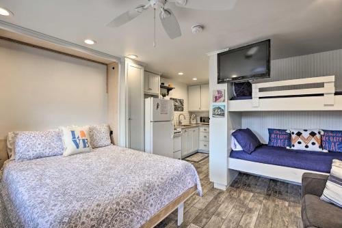 Auburn Apartment | Welcoming Auburn Studio - 1 Block to Campus!