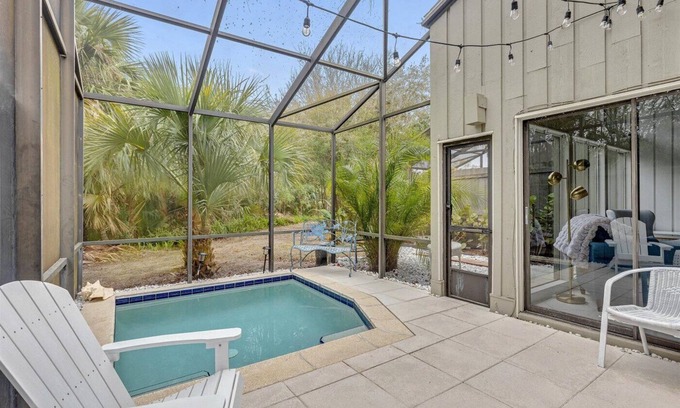 Sawgrass Condo | Well appointed furnished vacation pool home in PV Beach Sawgrass Country Club.