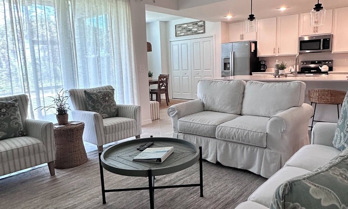 Venice Condo | Wellen Park 2-bedroom condo Golf course pool pickleball tennis Venice North port
