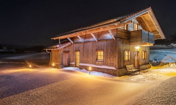 Breitenberg Apartment | Wellnesschalet mit Sauna und Whirlwanne