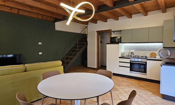 Caprino Veronese Apartment | Weloming refuge welcoming refuge a few km from Lake Garda
