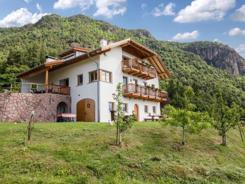 San Genesio Atesino Apartment | Wernerhof Fewo Rosela