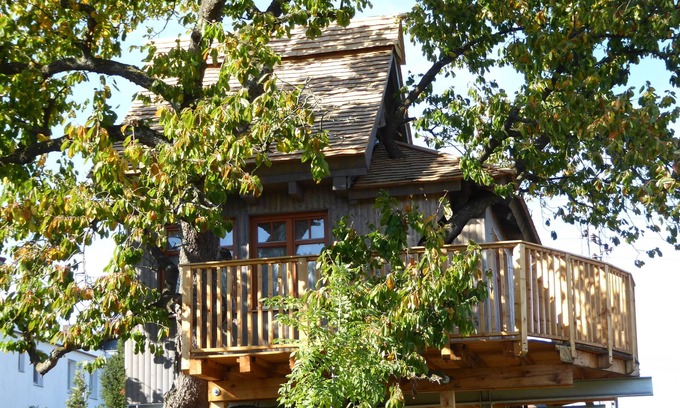 Rinteln House | Wesertal tree house - Beautiful, with a view of the meadow landscape and the Weser valley