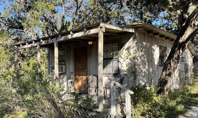 Bandera House | West 1077 Guest Ranch - Juniper Cabin 13