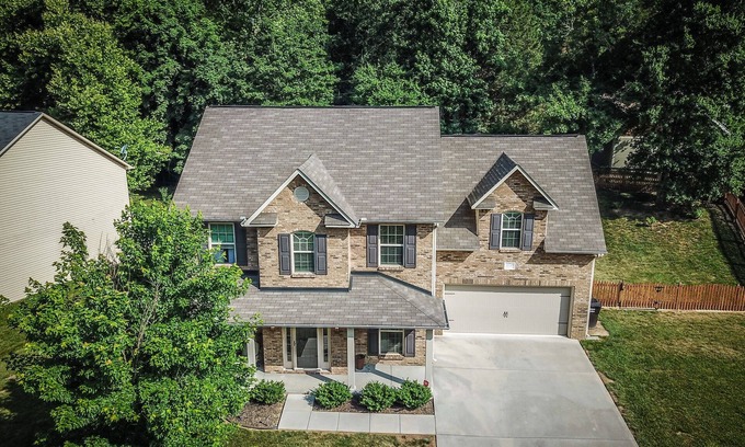 Ashley Oaks House | West Knoxville - Pool - Turkey Creek