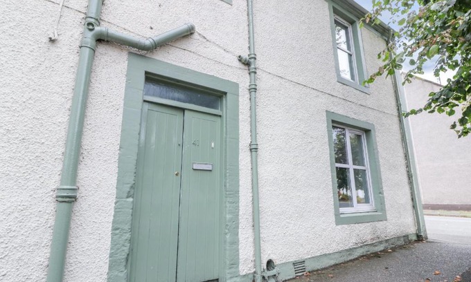 Thornhill House | West Morton House