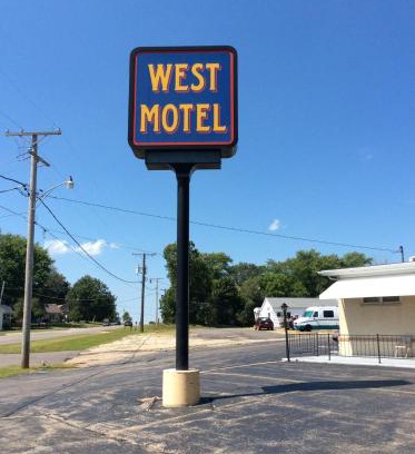 Freeport Hotel | West Motel