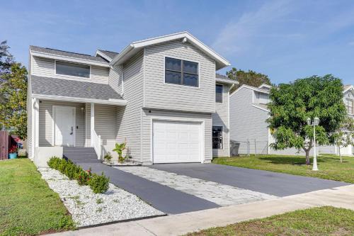 Palm Beach - West Palm Beach House | West Palm Beach Lake House Near Beaches!